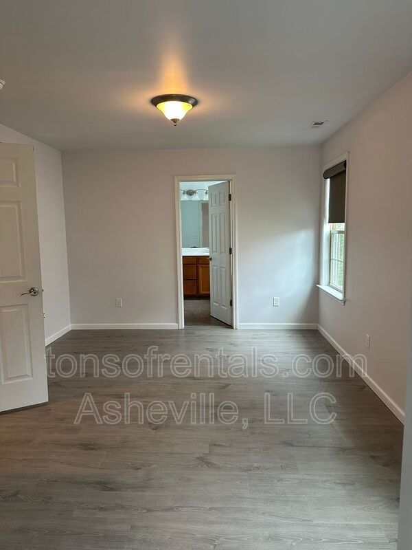 Arden three bedroom in Mallard Run property image