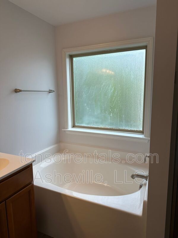 Arden three bedroom in Mallard Run property image