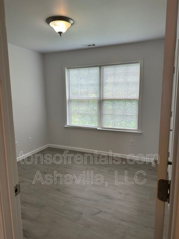 Arden three bedroom in Mallard Run property image