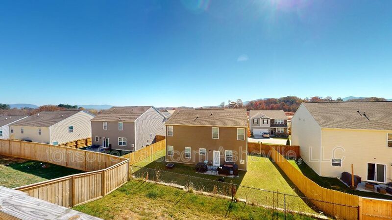 Welcome to this beautiful 4-bedroom, 2.5-bath home located in the charming town of Candler. property image