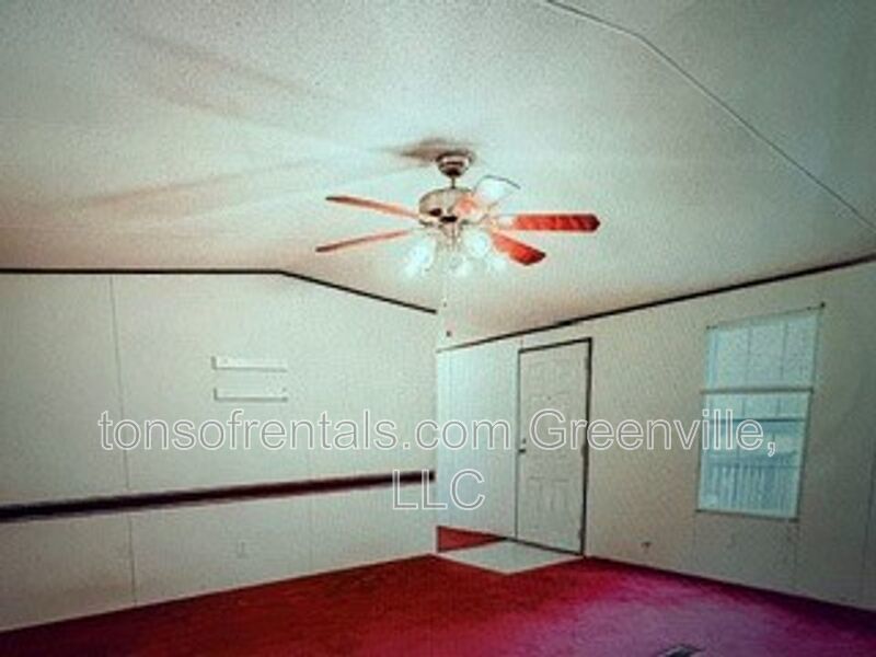Well taken care of manufactured home in great location of Piedmont SC! property image