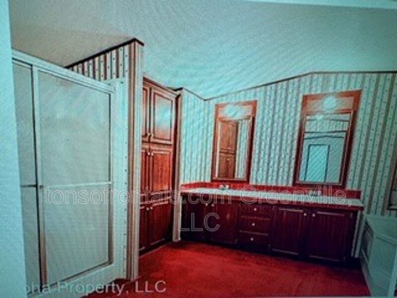 Well taken care of manufactured home in great location of Piedmont SC! property image
