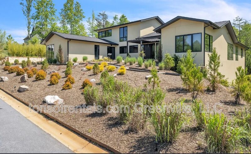 Executive home in Taylors property image