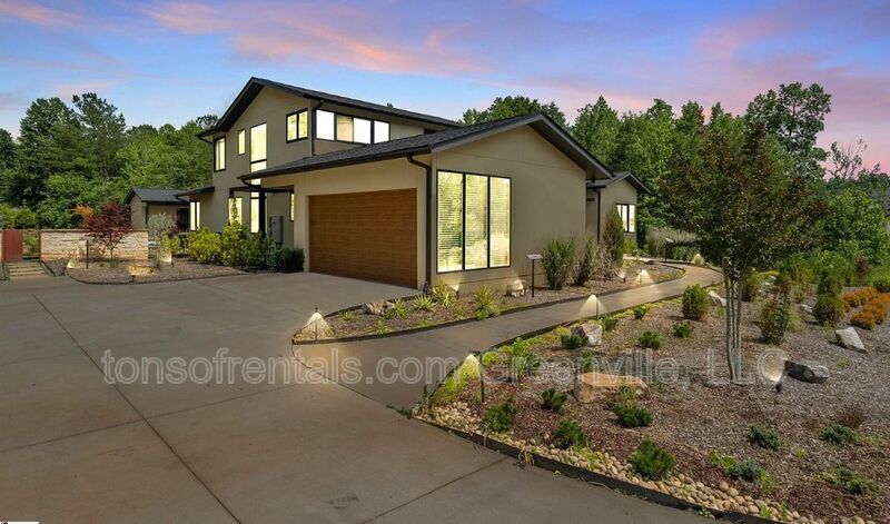 Executive home in Taylors property image