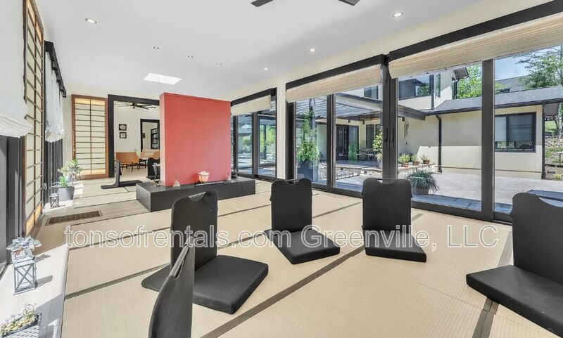 Executive home in Taylors property image