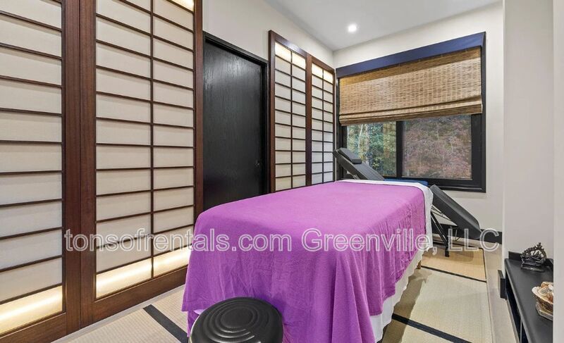 Executive home in Taylors property image