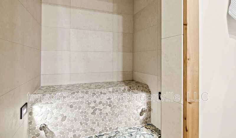 Executive home in Taylors property image