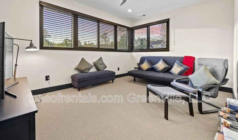 Executive home in Taylors property image