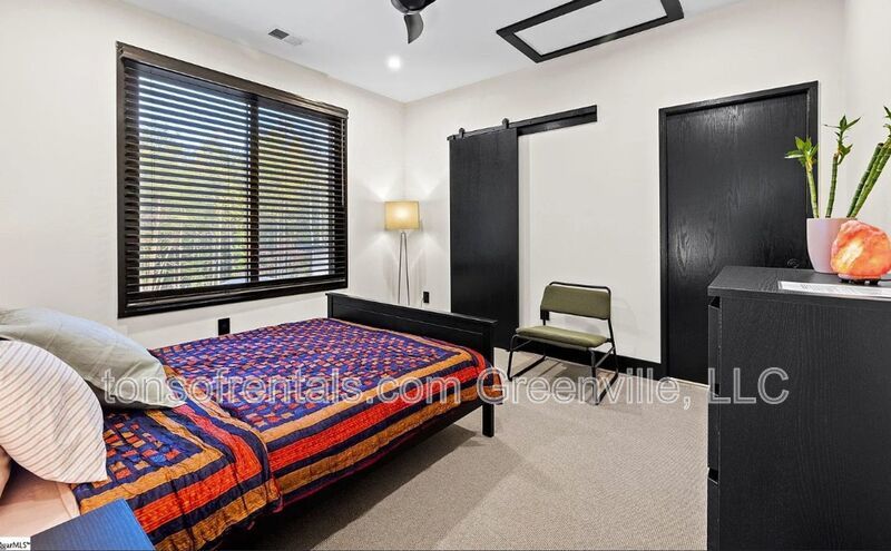 Executive home in Taylors property image