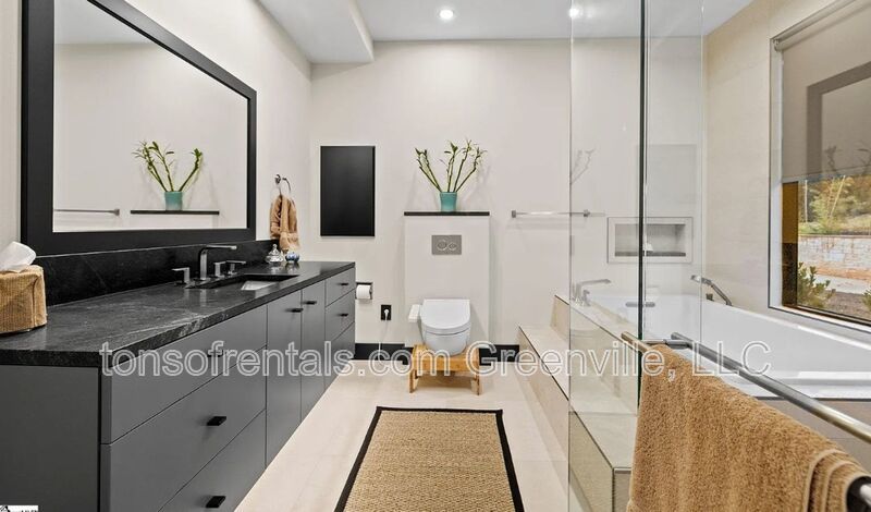 Executive home in Taylors property image