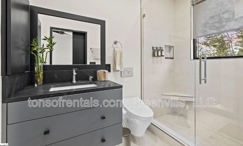 Executive home in Taylors property image
