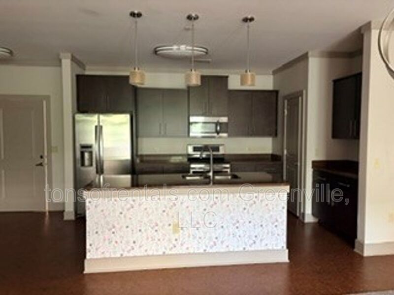 Beautiful condo in downtown Greenville SC! property image