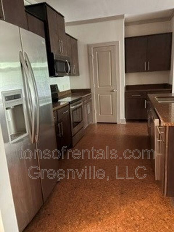 Beautiful condo in downtown Greenville SC! property image