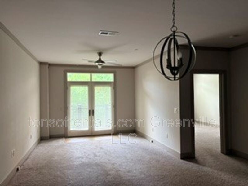 Beautiful condo in downtown Greenville SC! property image