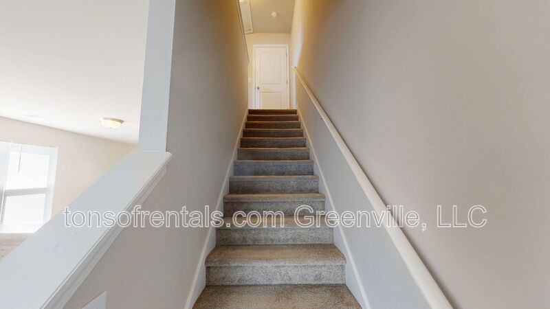 Nice 2 bedroom, 1.5 bath duplex in Anderson property image