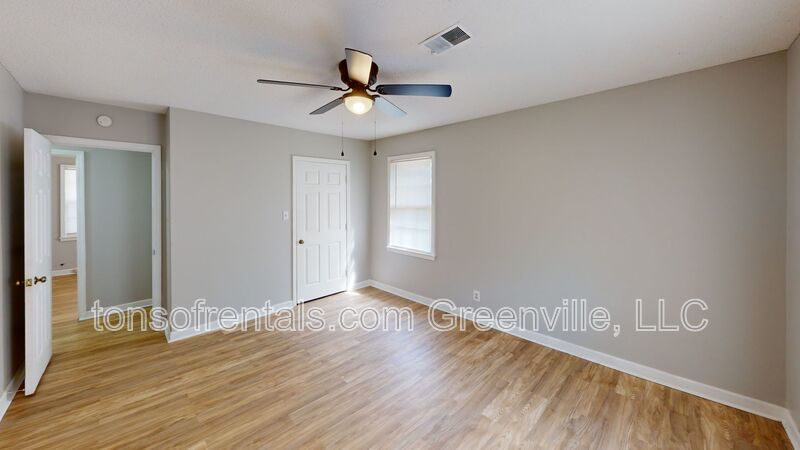Nice 2 bedroom 1 bath duplex in Spartanburg property image