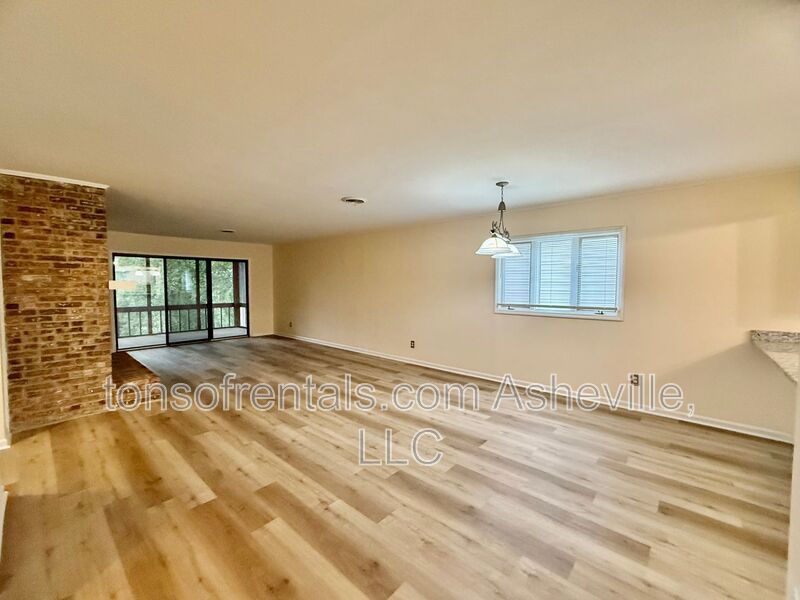 Welcome to this spacious 2 bedroom, 2 bathroom condo located in the beautiful city of Hendersonville, NC. property image