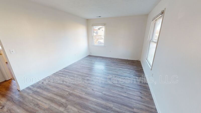 Nice 3 bedroom 1.5 bath home in excellent location of Simpsonville SC! property image