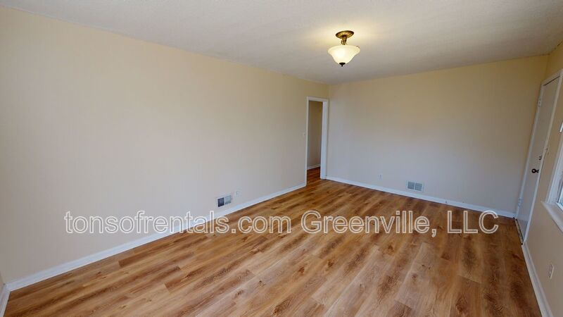 Cute 2 bed 1 bath home in Spartanburg property image
