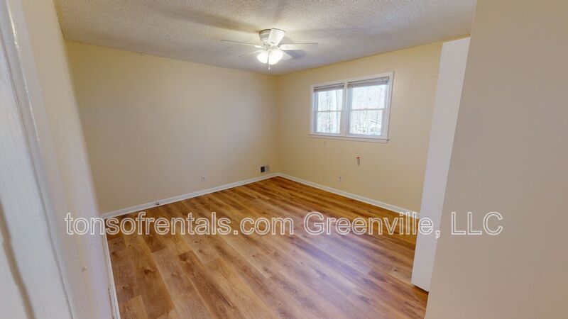 Cute 2 bed 1 bath home in Spartanburg property image