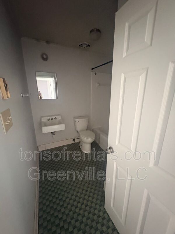 Charming 2-bedroom, 1-bath home in Spartanburg, SC property image