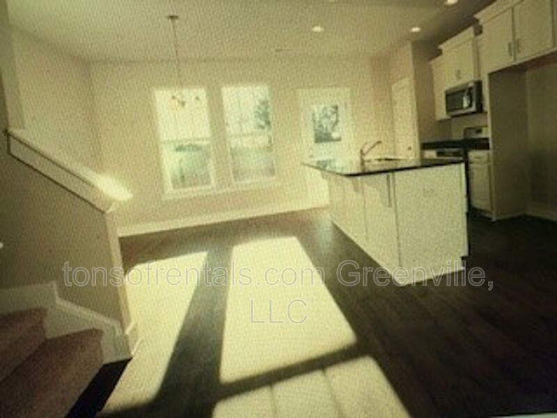 Beautiful well taken care of home in great location of Duncan! property image