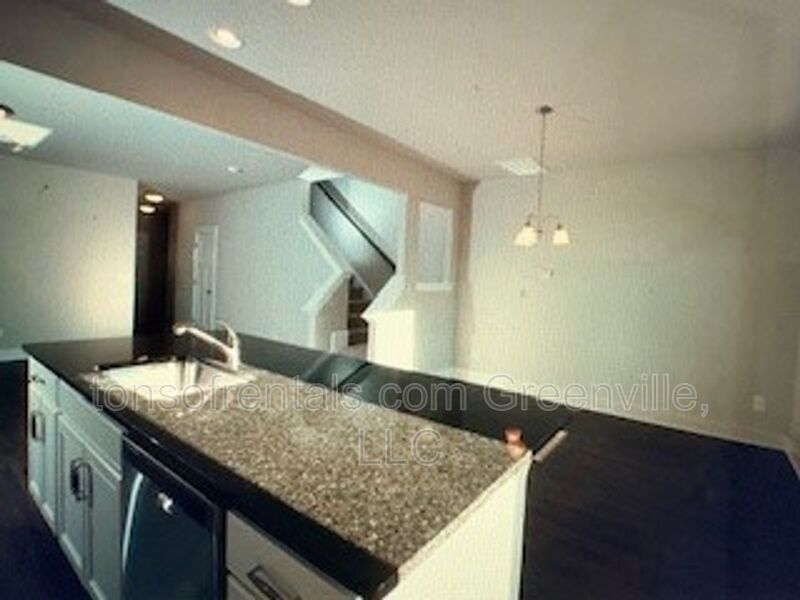 Beautiful well taken care of home in great location of Duncan! property image
