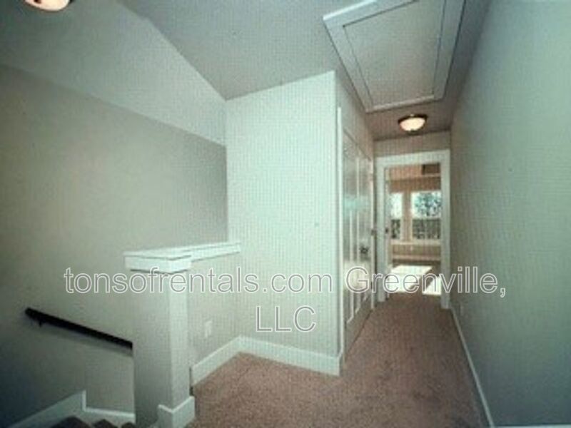 Beautiful well taken care of home in great location of Duncan! property image