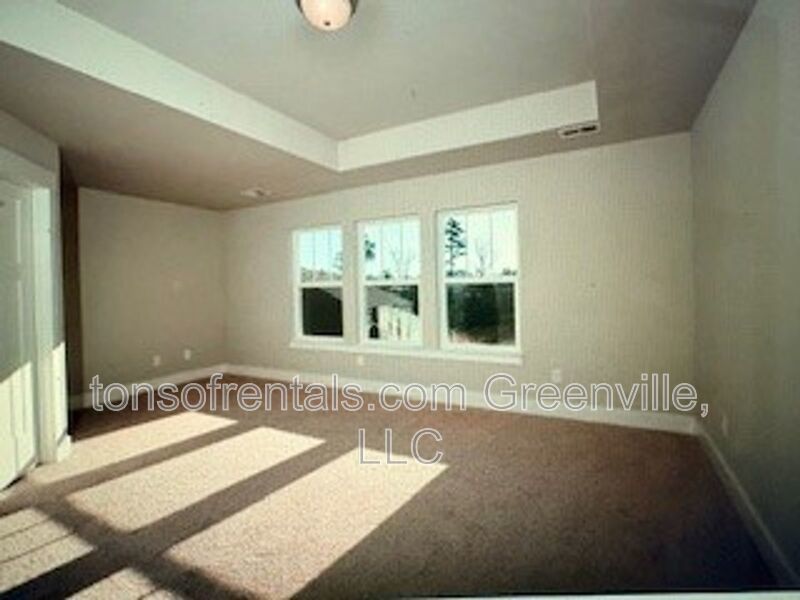 Beautiful well taken care of home in great location of Duncan! property image