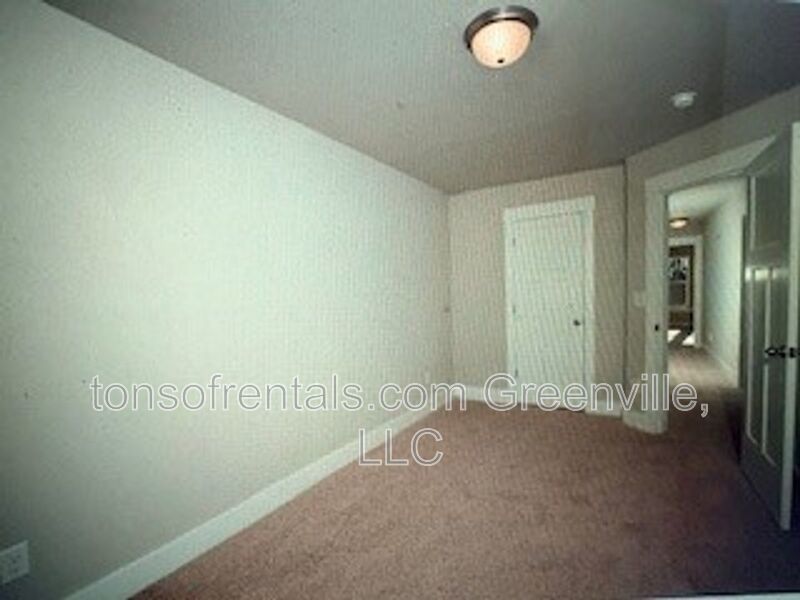 Beautiful well taken care of home in great location of Duncan! property image