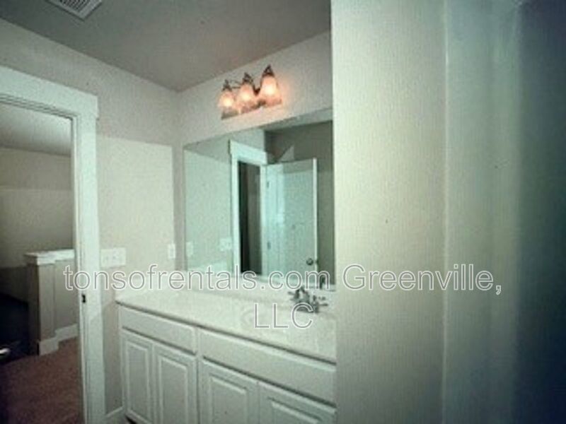 Beautiful well taken care of home in great location of Duncan! property image