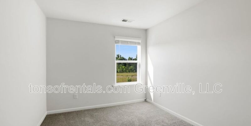 3 bed 2.5 bath townhome in Greer! property image