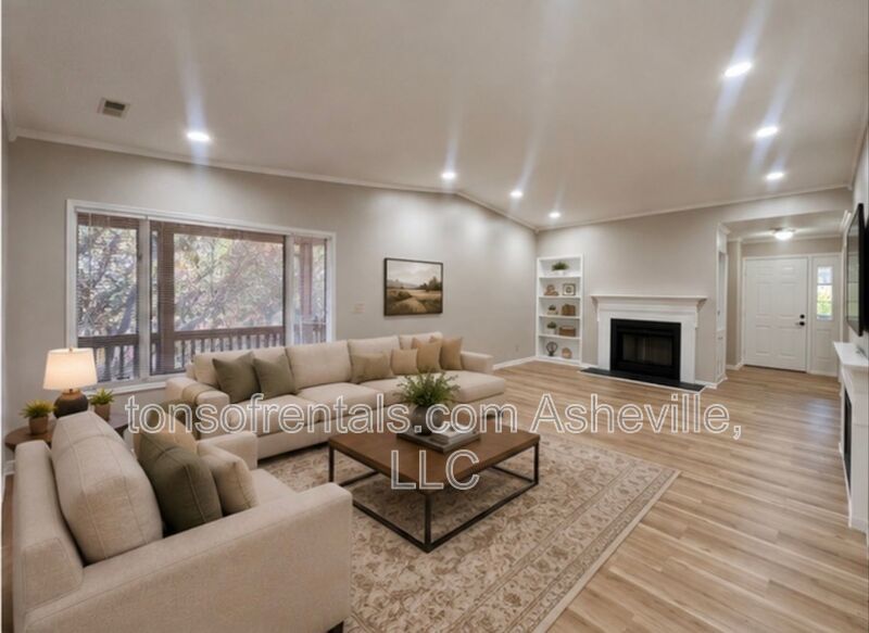 Welcome to this beautifully unfurnished 3 bedroom, 2 bathroom condo located in Laurel Park, NC. property image
