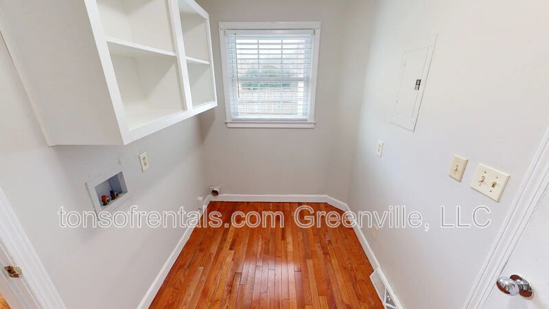 Elegant home with two Master Suites, two family rooms and in an excellent location of Greenville! property image