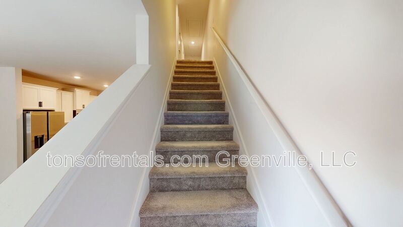 Nice 3 bedroom, 2.5 bath townhome in Greenville property image