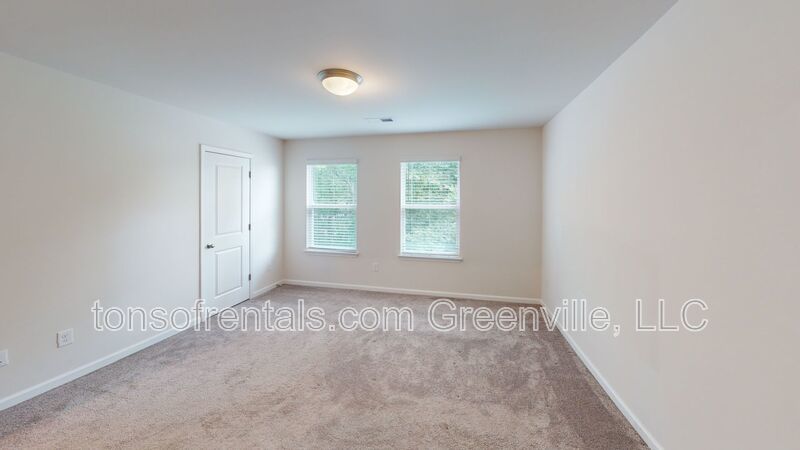 Nice 3 bedroom, 2.5 bath townhome in Greenville property image