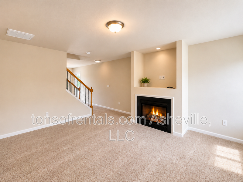 Welcome to this 3 bedroom 2.5 bath townhome located in the heart of Fletcher, NC! property image