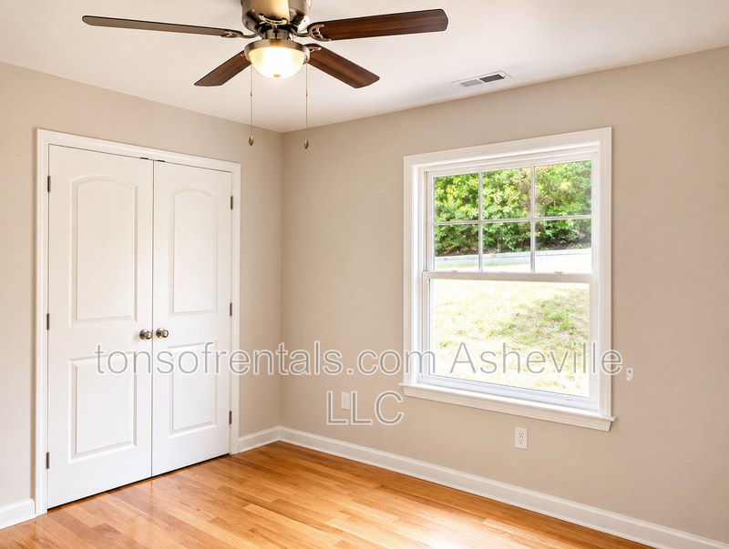 Welcome to this beautiful single level home located in Hendersonville, NC. This spacious home features 3 bedrooms and 2 full bathrooms, providing ample space for comfortable living. property image