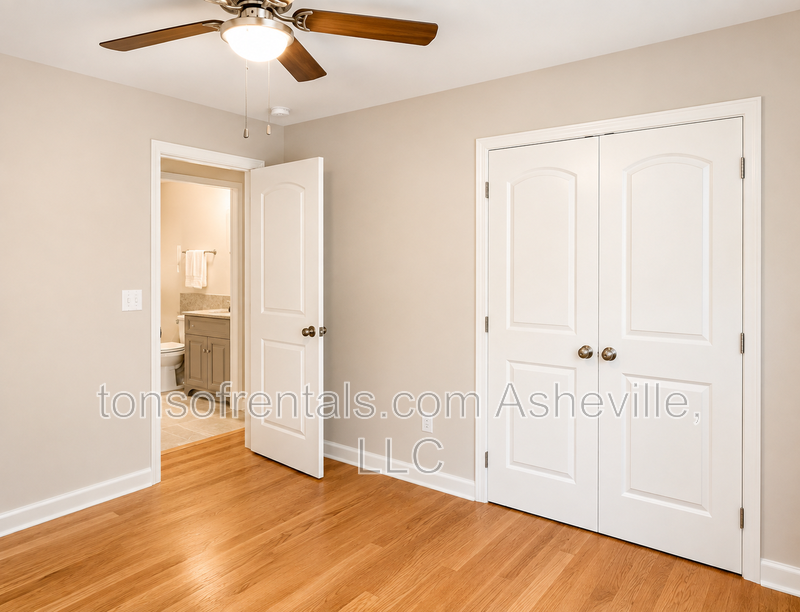 Welcome to this beautiful single level home located in Hendersonville, NC. This spacious home features 3 bedrooms and 2 full bathrooms, providing ample space for comfortable living. property image