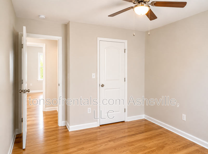 Welcome to this beautiful single level home located in Hendersonville, NC. This spacious home features 3 bedrooms and 2 full bathrooms, providing ample space for comfortable living. property image