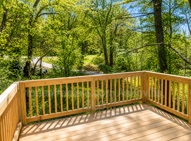 Welcome to this beautiful single level home located in Hendersonville, NC. This spacious home features 3 bedrooms and 2 full bathrooms, providing ample space for comfortable living. property image