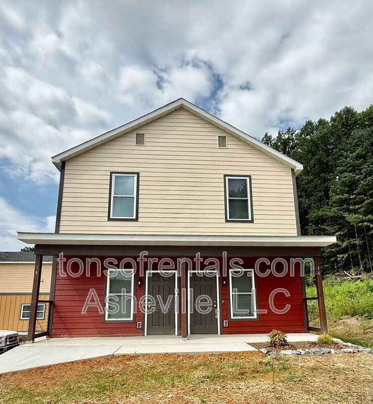 Brand New Charming Downstairs Duplex Unit In Brevard property image