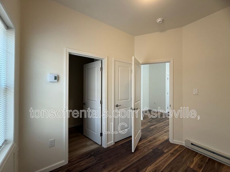 Brand New Charming Downstairs Duplex Unit In Brevard property image