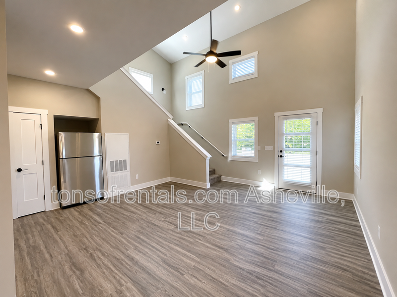 Stunning single-family residence boasts 3 bedrooms, 2.5 bathrooms, and a bonus area for added versatility. property image