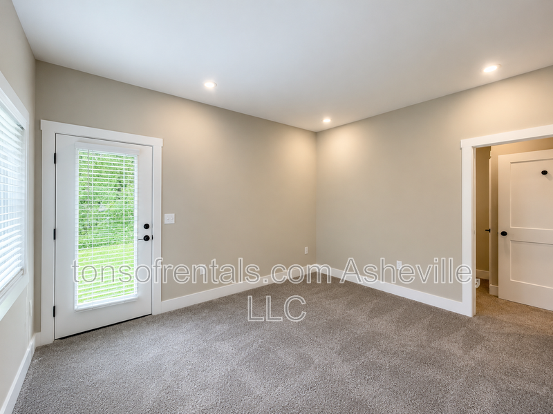 Stunning single-family residence boasts 3 bedrooms, 2.5 bathrooms, and a bonus area for added versatility. property image