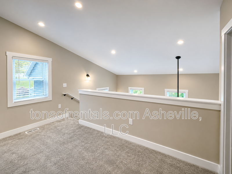 Stunning single-family residence boasts 3 bedrooms, 2.5 bathrooms, and a bonus area for added versatility. property image
