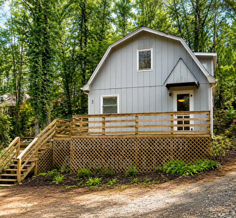 Convenient location in Black Mountain property image