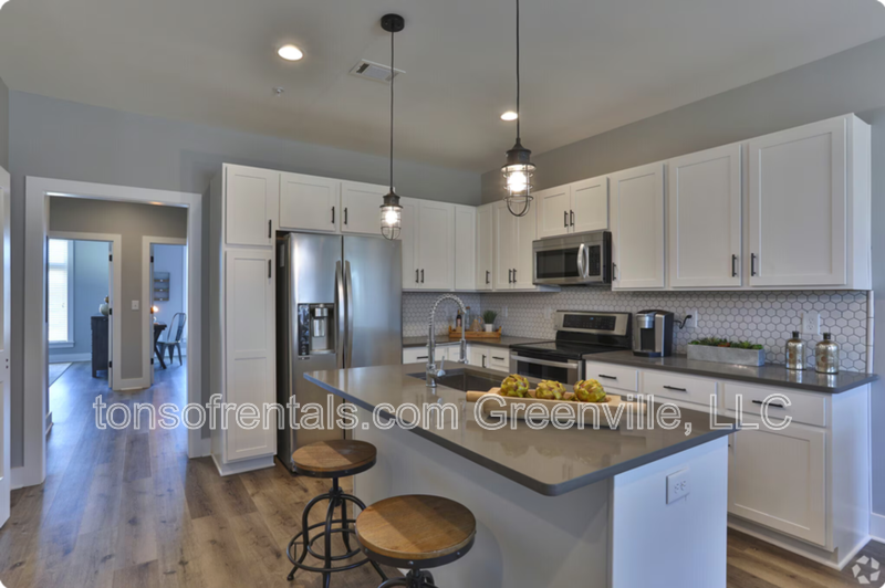 Modern 2br/2ba units @ Dunean Mill Apartments! property image