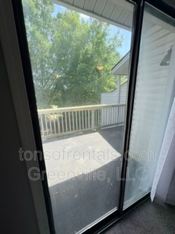 Beautiful townhome on hole #3 of Pebble Creek Golf Course in Taylors SC! property image