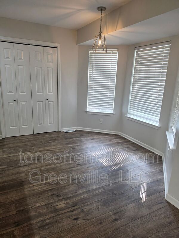 Renovated 3 bedroom, 2 bath home in Greenville property image